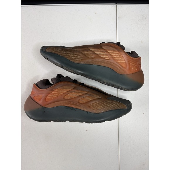 Adidas Yeezy 700 V3 Copper Fade 779001 Men's Sneakers 2021 Size 10
